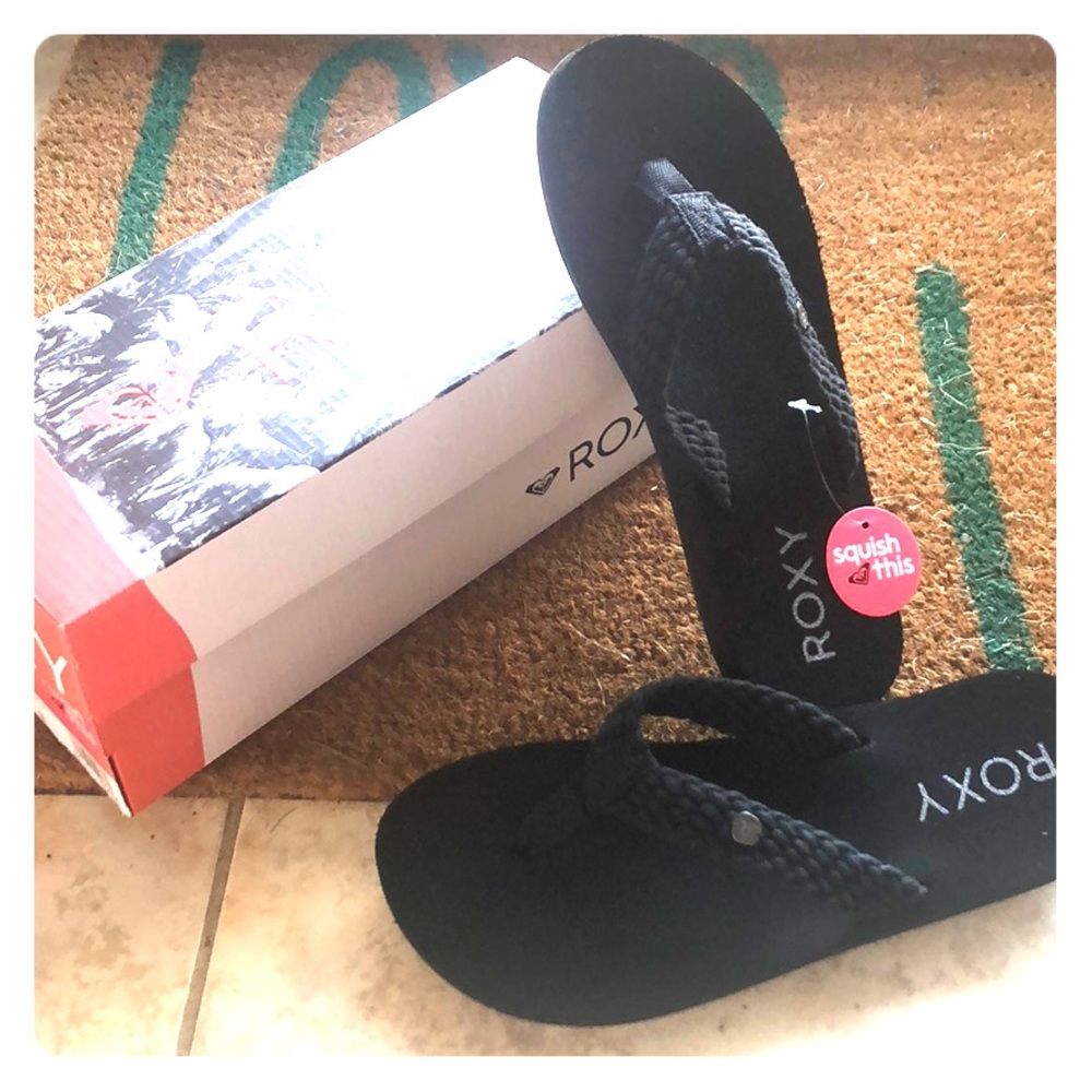 ROXY Black Braided Flip Flops *NIB*